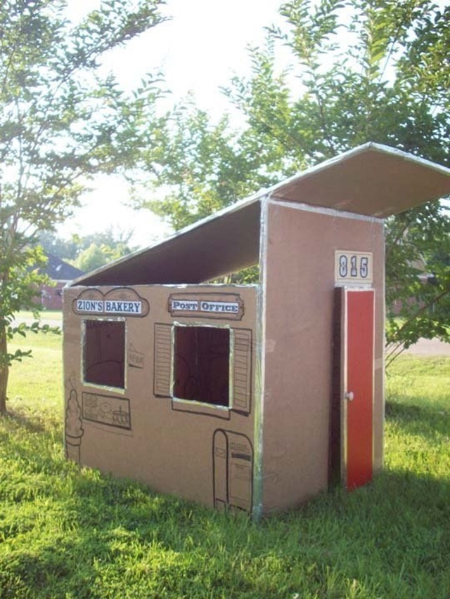 Backyard Cardboard Playhouse-20 Awesome Ways to Recycle Cardboard Box for Kids