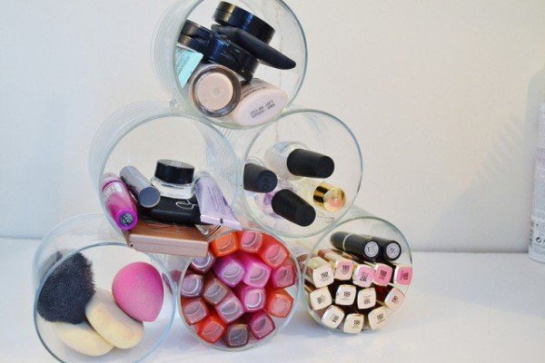 20 Makeup Organization & Storage DIY Ideas For Small Spaces