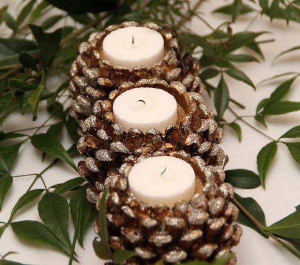 Pinecone Candle Holders-20 Beautiful DIY Pinecone Craft Projects For Christmas Decoration