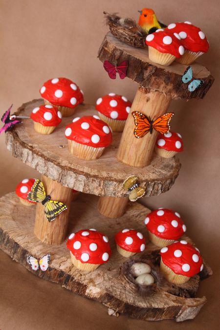 DIY Fairy Cake Stand Instructions - Raw Wood Logs and Stumps DIY Ideas Projects