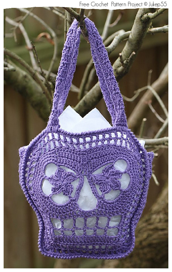 Skull Trick or Treat Bags Free Crochet Patterns #Crochet; #Skull; #Halloween; 