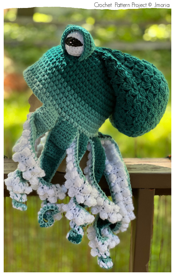 Twisted Kraken Hat Crochet Patterns #Crochet; #Halloween; #Hat;